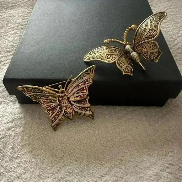 Butterfly Damascene made in Spain Vintage Toledo Gold Tone Brooch Pins 2 Pieces - Picture 2 of 8